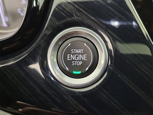 Certified 2023 Cadillac XT6 Premium Luxury w/ Technology Package image 31