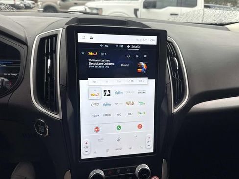 Used 2024 Ford Edge SEL image 28