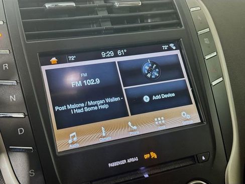 Used 2017 Lincoln MKC Premiere image 18