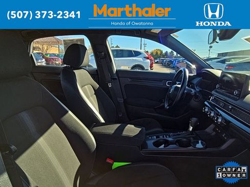 Used 2023 Honda Civic Sport image 19