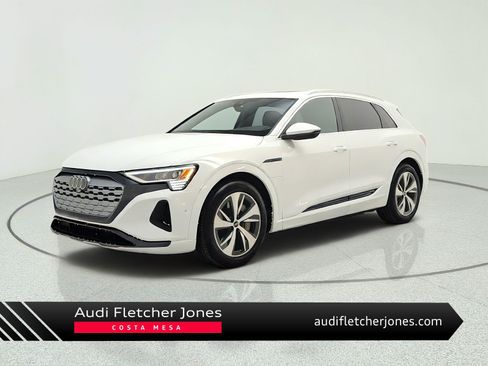 Used 2024 Audi Q8 e-tron Premium Plus AWD/4WD image 1