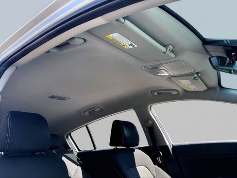 Used 2020 Kia Sportage LX image 16