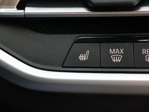 Used 2022 BMW X5 xDrive45e w/ Executive Package image 16