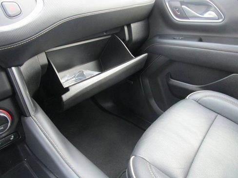 Certified 2023 Chevrolet Suburban Premier image 15