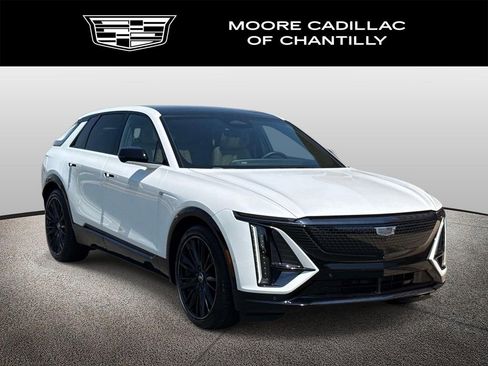 Used 2025 Cadillac Lyriq Sport w/ Nappa Leather Package AWD/4WD image 1