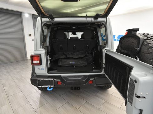 Used 2024 Jeep Wrangler Unlimited AWD/4WD image 41