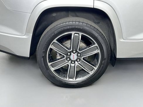 Used 2017 GMC Acadia Denali w/ LPO, Floor Liner Package AWD/4WD image 39