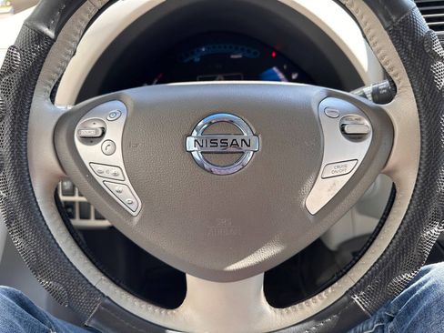 Used 2012 Nissan Leaf SL FWD image 15