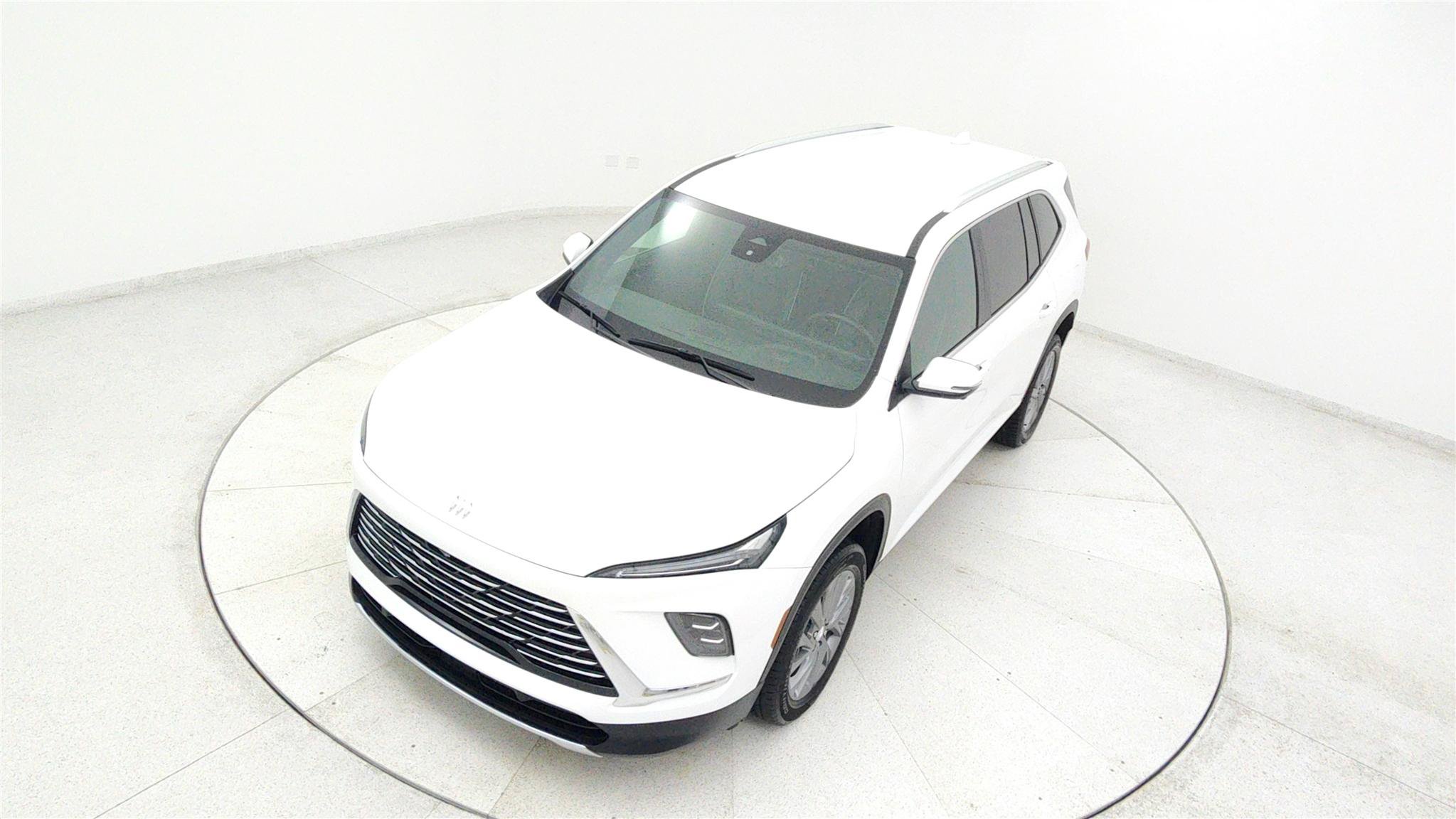 Used 2025 Buick Enclave Preferred FWD image 35