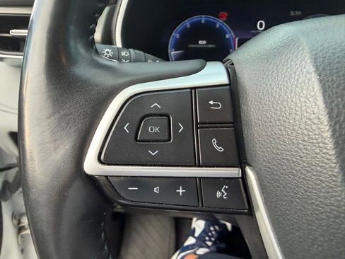 Used 2024 Toyota Highlander Limited AWD/4WD image 11