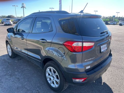 Used 2021 Ford EcoSport SE w/ SE Convenience Package image 5