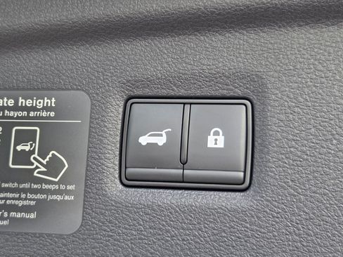 Used 2023 INFINITI QX50 Luxe FWD image 30