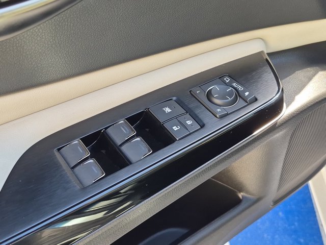 Used 2025 Lexus ES 300h w/ Premium Package FWD image 15