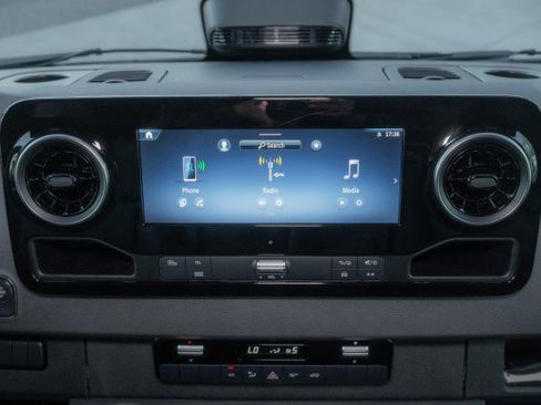 New 2026 Mercedes-Benz Sprinter 2500 image 17