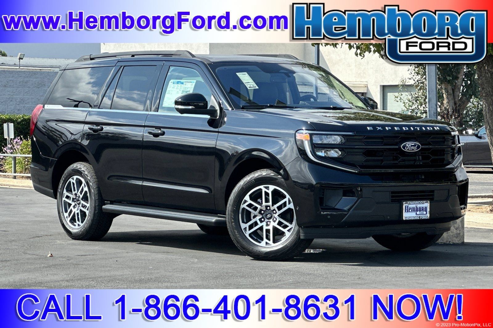 New 2025 Ford Expedition Active AWD/4WD image 1