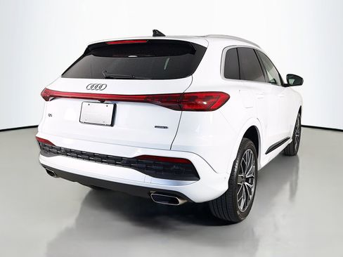 Certified 2025 Audi Q5 Premium w/ Premium Plus AWD/4WD image 7