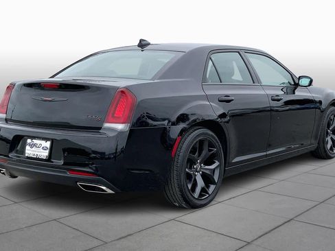 Used 2021 Chrysler 300 S image 12