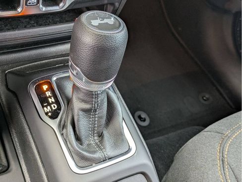 Used 2025 Jeep Wrangler Unlimited Sahara w/ Safety Group AWD/4WD image 21