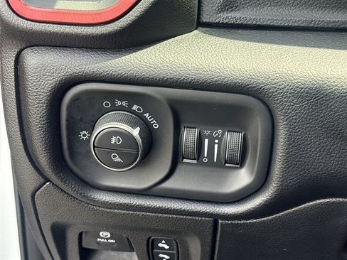 Used 2019 RAM 1500 Rebel w/ Rebel Level 2 Equipment Group AWD/4WD image 18