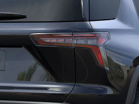 New 2025 Chevrolet Equinox LT w/ Convenience Package II image 35