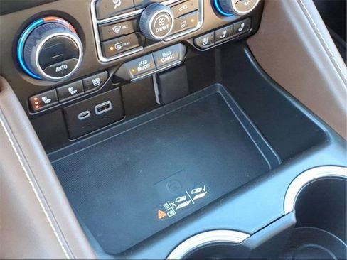 Used 2023 Chevrolet Tahoe High Country w/ Advanced Technology Package image 33