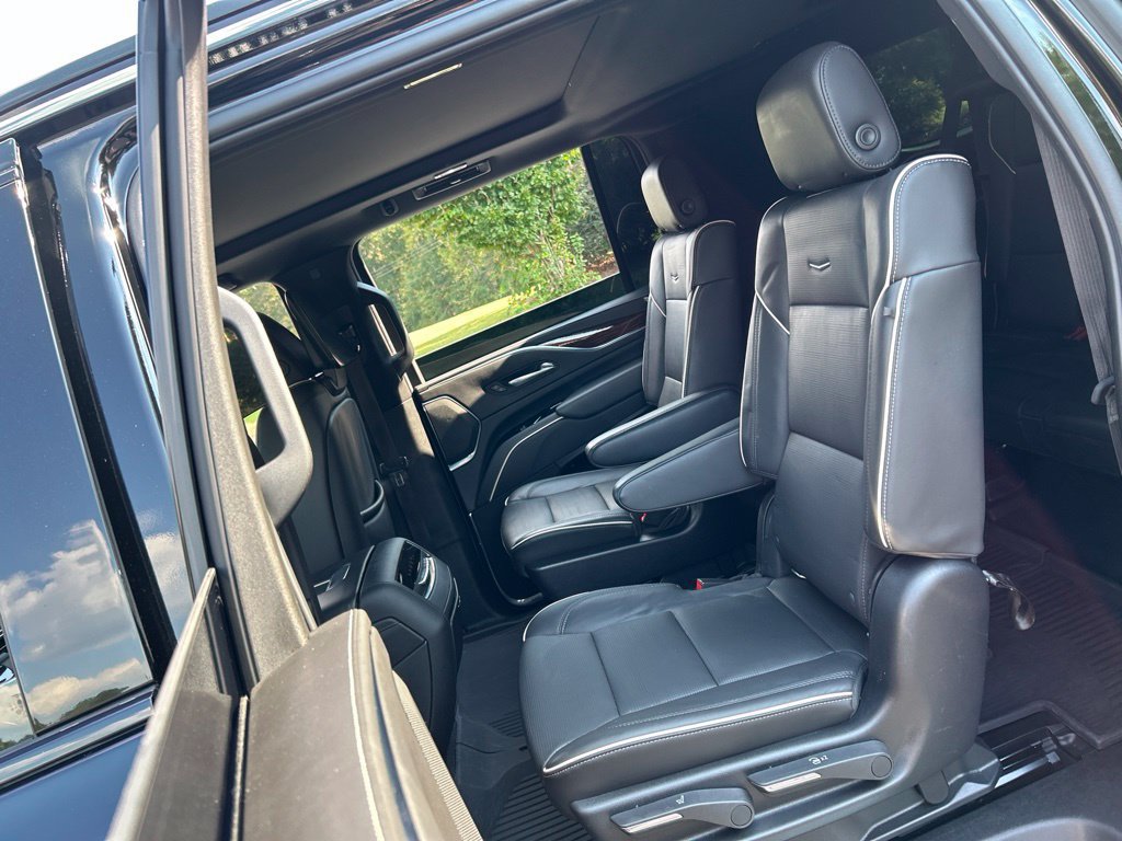 Used 2021 Cadillac Escalade ESV Premium Luxury w/ LPO, Radiant Package AWD/4WD image 42