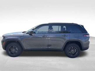 New 2024 Jeep Grand Cherokee Trailhawk w/ Advanced Protech Group II AWD/4WD video 3