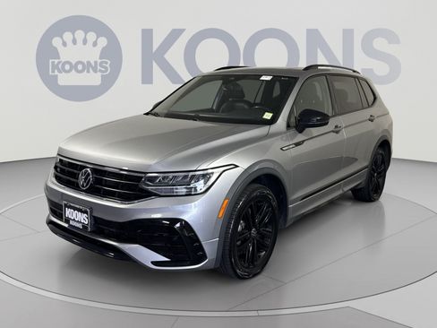Used 2022 Volkswagen Tiguan SE R-Line AWD/4WD image 1