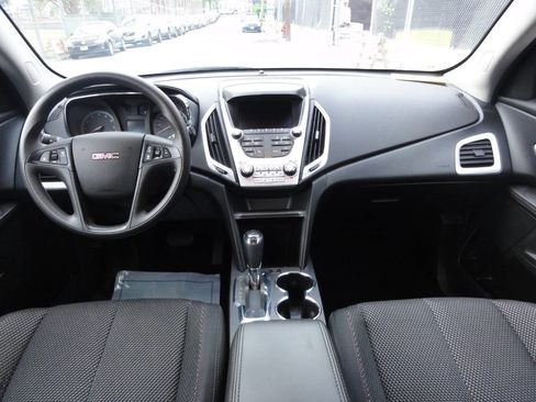 Used 2017 GMC Terrain SLE AWD/4WD image 14