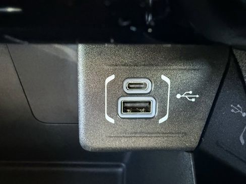 New 2026 Jeep Compass Limited image 27