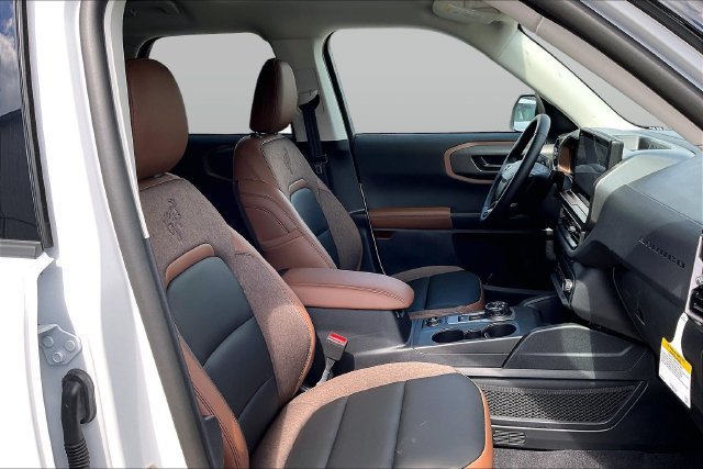 New 2026 Ford Bronco Sport Outer Banks w/ Outer Banks Tech Package+ AWD/4WD image 9