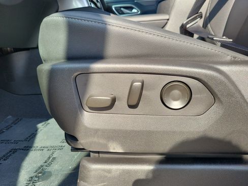 Used 2024 Chevrolet Tahoe Z71 w/ Luxury Package image 14