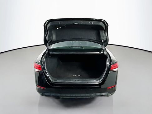 Used 2025 Nissan Sentra SV FWD image 28