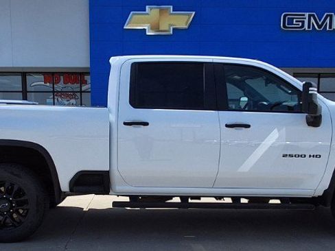Used 2025 Chevrolet Silverado 2500 Custom w/ Custom Value Package AWD/4WD image 1