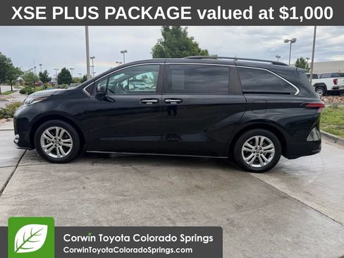Used 2023 Toyota Sienna XSE w/ XSE Plus Package AWD/4WD image 4