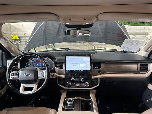 Used 2024 Ford Expedition Limited image 49