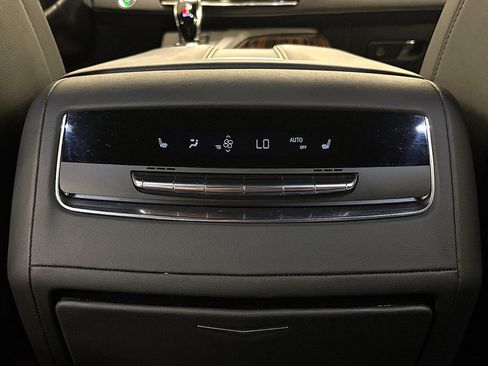 Used 2023 Cadillac Escalade Premium Luxury w/ Performance Package AWD/4WD image 36