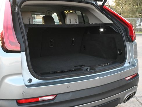 Used 2023 Cadillac XT4 Premium Luxury image 23