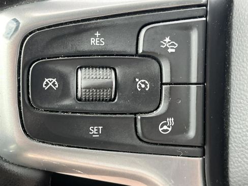 Used 2025 Chevrolet Silverado 1500 LT RWD image 22