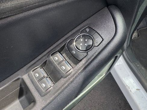 Used 2022 Ford Edge SEL image 37