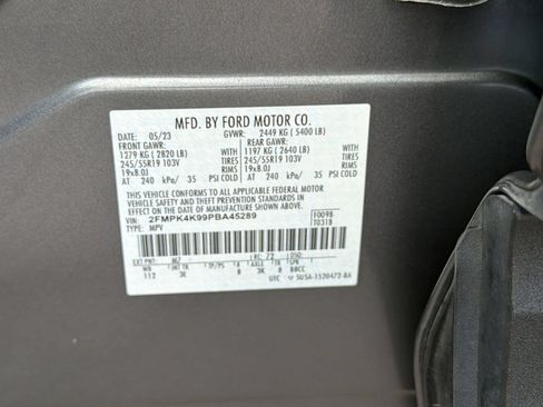 Used 2023 Ford Edge Titanium AWD/4WD image 23
