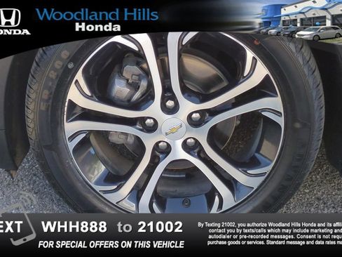 Used 2020 Chevrolet Bolt Premier w/ Infotainment Package FWD image 25