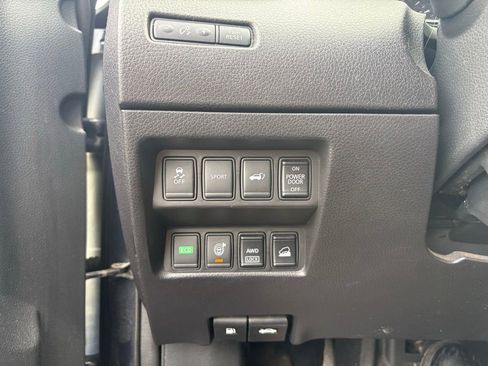Used 2016 Nissan Rogue SL w/ SL Premium Package AWD/4WD image 9
