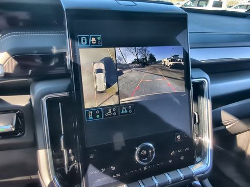 New 2026 GMC Yukon Elevation image 15