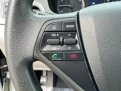 Used 2015 Hyundai Sonata SE w/ Option Group 09 FWD image 26