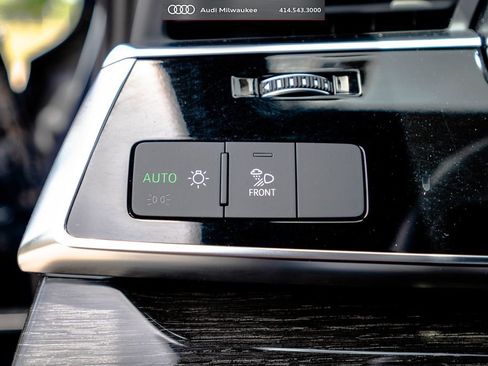 Used 2023 Audi Q7 3.0T Premium Plus AWD/4WD image 23