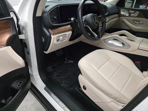 Used 2024 Mercedes-Benz GLE 450 4MATIC image 16