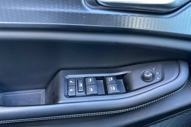 Certified 2023 Jeep Grand Cherokee Laredo RWD image 11
