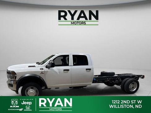 New 2026 RAM 5500 Tradesman w/ Chrome Appearance Group AWD/4WD image 6