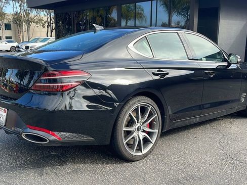 Used 2025 Genesis G70 2.5T image 7
